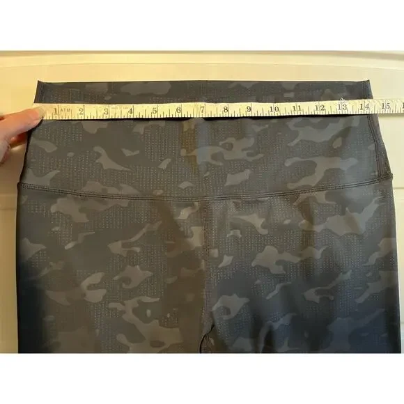 Zyia Active Leggings Women’s Sz 12 Gray Battleship Camo Luxe Hi Rise Athleisure - Picture 10 of 12